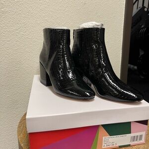 Katy Perry Croco Embossed Ankle Boots - The Hudson in Black. NIB. Size 6.5